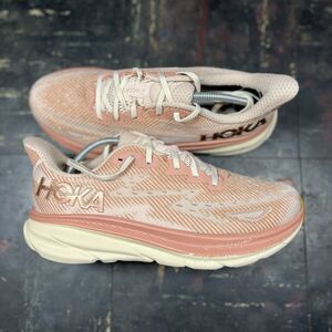 Hoka One One Clifton 9 "Sandstone Cream" Size 9.5 Running Womens Clean OG RARE